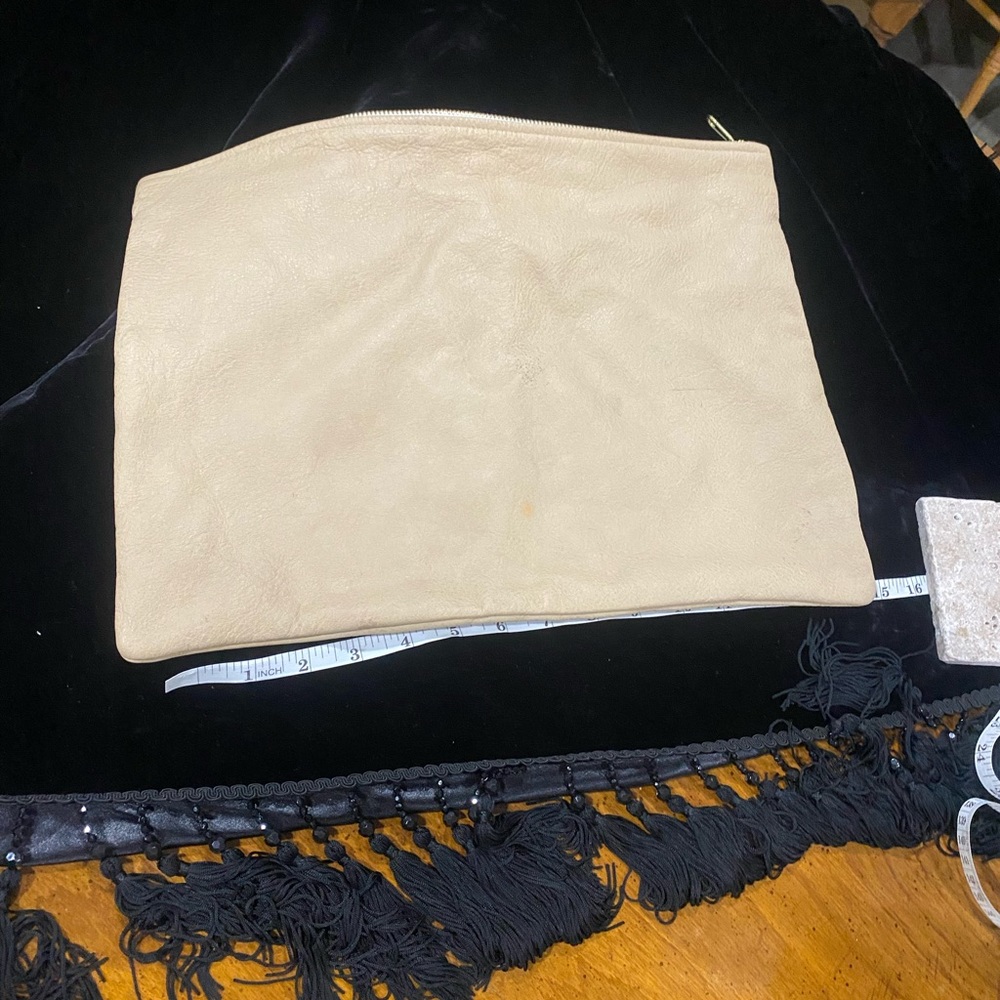 Elegant Tan Leather Clutch - Picture 2 of 4
